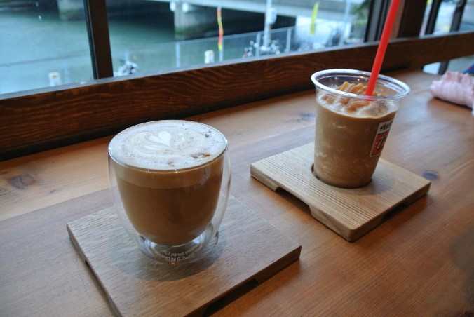 Manu Coffee's latte and iced cap