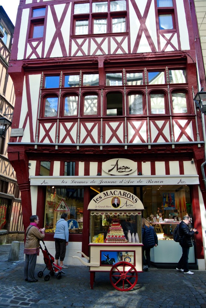 Auzou Le Chocolatier Normand @ 163 Rue du Gros Horloge, 76000 Rouen, France